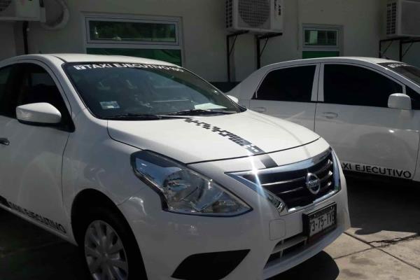 Por quejas, capacitan a radio operadoras de taxis de Ahome