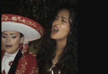 Salma Hayek celebra su cumpleaños con mariachi y tequila