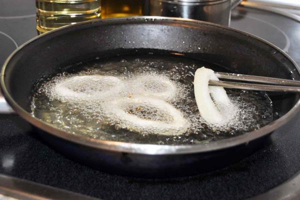 Profeco advierte sobre riesgos por reutilizar aceite comestible