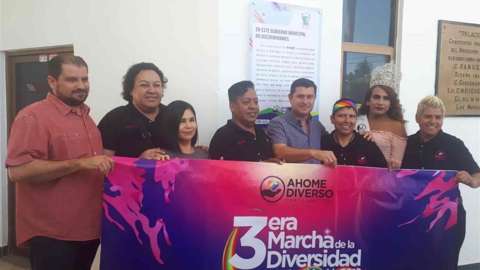 Develan placa de la diversidad en Palacio Municipal de Ahome