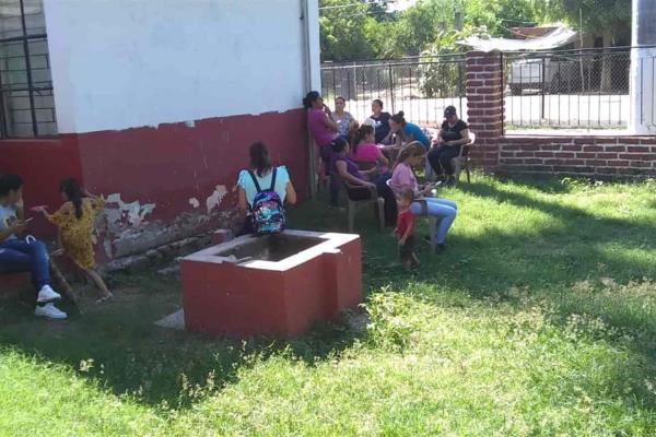 Por segundo día, sigue tomada escuela de El Guayabo