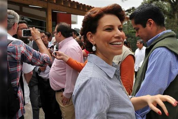 Existe orden de aprehensión contra Karime Macías