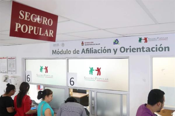 Garantizada atención de Seguro Popular: AMLO