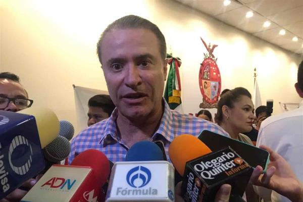 Confía gobernador que no habrá paro laboral del STASE