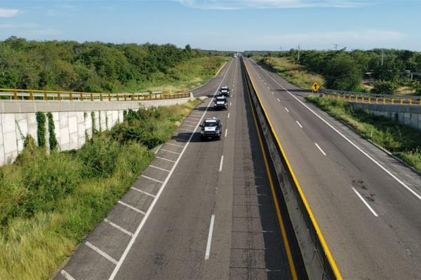 Reabren circulación vehicular en carreteras Mazatlán-Culiacán