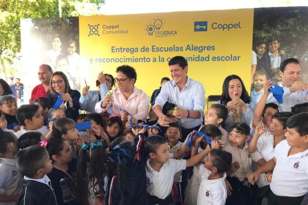 Fundación Coppel y ProEduca entregan obras y equipamiento a nueve escuelas