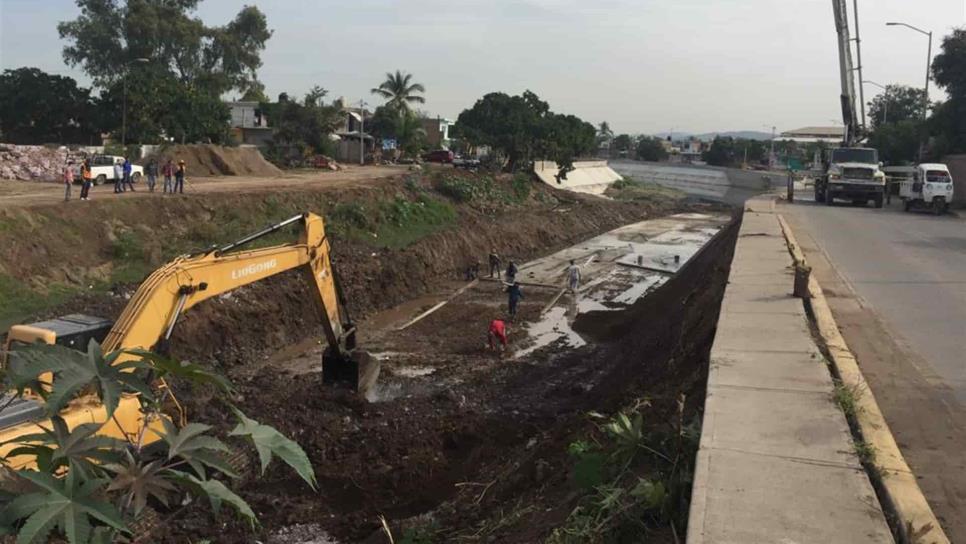 Dan continuidad al revestimiento del arroyo Jabalines