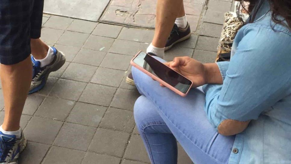 Advierten “enganche” de adolescentes a través de redes sociales