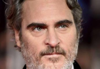 Joaquin Phoenix llama a la diversidad al recibir premio BAFTA