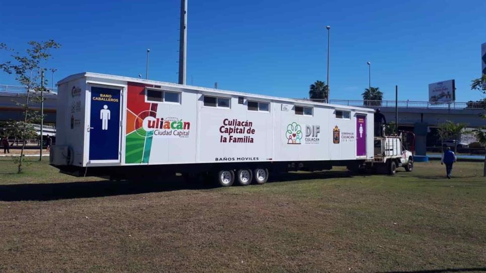 Instalan baños en el Parque Acuático