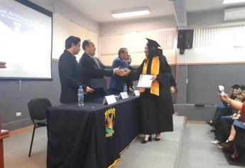 Egresan 12 licenciados en Ciencia Política de la UAS en Los Mochis