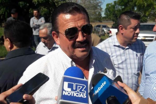 Alcalde promoverá regalar cachitos a quienes paguen el agua