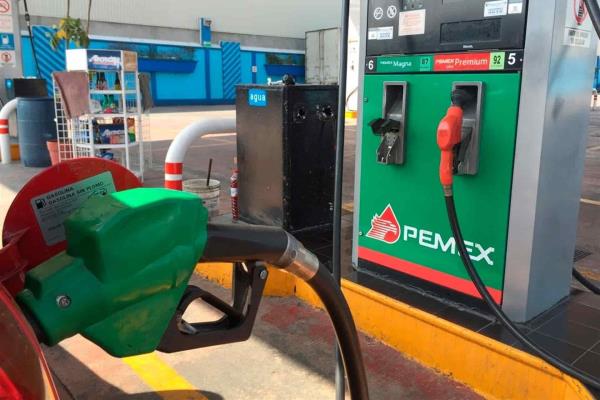 Suben IEPS a gasolinas en regreso a clases