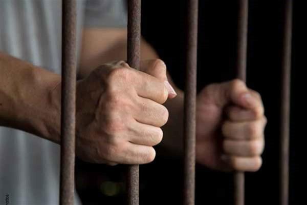 Dan 60 años de prisión a un hombre por explotar sexualmente a decenas de niños