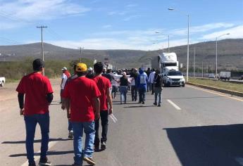 Empresarios del reciclaje y pepenadores realizan bloqueos en Culiacán