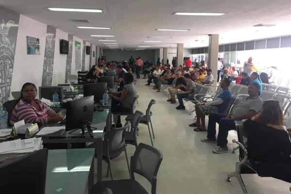 Confirma SATES descuento de 55% a refrendo vehicular