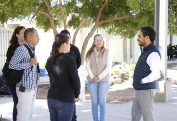 Supervisa Director de Cobaes entrega de dos aulas, techumbre y plaza cívica en Ejido Mochis