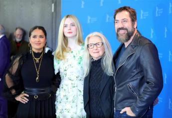 Javier Bardem y Salma Hayek presentan filme en Berlinale 2020