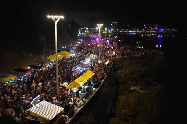 Rebasa Carnaval de Mazatlán derrama y ocupación del año pasado: Sectur