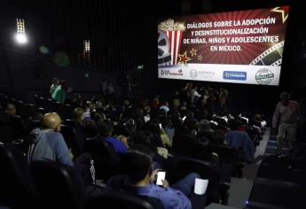 Proyectan función de cine para promover la adopción en Sinaloa