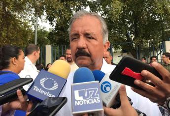 Alcalde de Culiacán invita a comprar cachitos para rifa de avión