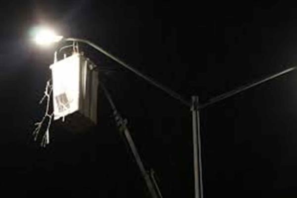 Inicia instalación de nuevas luminarias led en Choix
