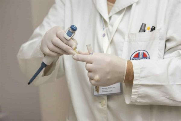 Buscan liberar prueba de Covid-19 en unidades privadas