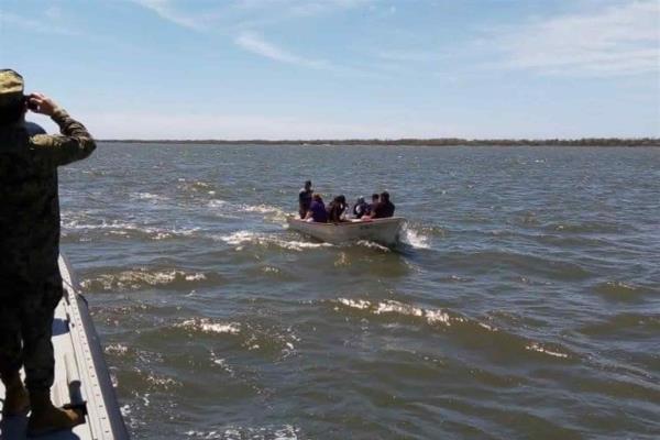 Interceptan dos embarcaciones con vacacionistas en Altata