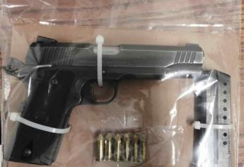 Detienen a tres en posesión de un arma de fuego, en Mazatlán