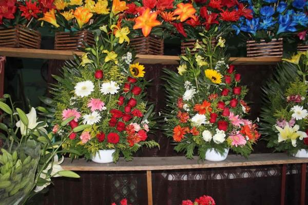 Clausurarán florerías que operen el Día de Las Madres