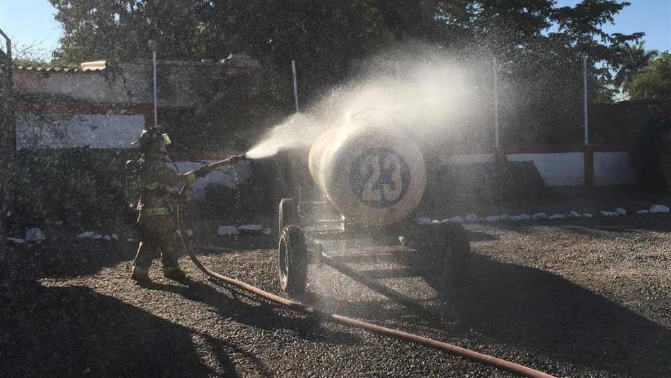 Fuga de amoniaco en Cohuibampo moviliza a cuerpos de auxilio Fuga de amoniaco en Cohuibampo moviliza a cuerpos de auxilio