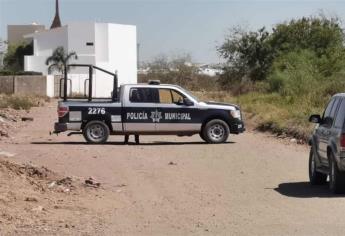 Hallan dos cadáveres al interior de camioneta en Culiacán