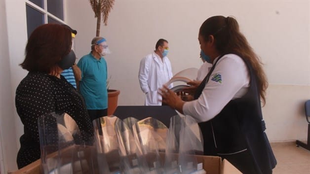 Club Rotario Los Mochis Zuaque dona mascarillas al Centro de Salud | Luz  Noticias