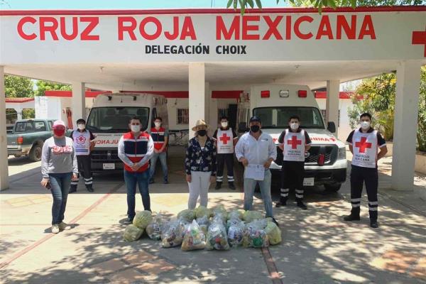 Otorga Ayuntamiento de Choix incentivos a personal de Cruz Roja