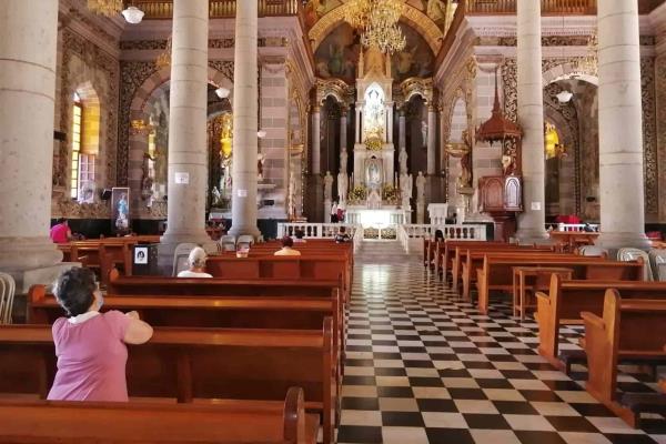 Ofrece Catedral de Mazatlán misas con sana distancia