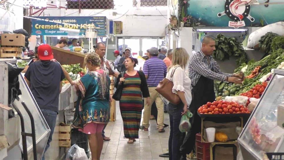 Locatarios de mercados sí acatan medidas: Aníbal Ibarra