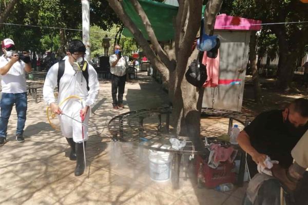 Sanean puestos de la plazuela Álvaro Obregón en Culiacán