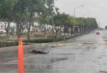 Asesinan a balazos a un hombre en Libramiento 2 de Mazatlán