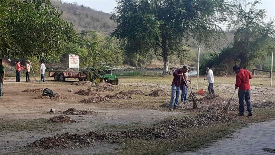 Ayuntamiento de El Fuerte realiza jornadas de limpieza en espacios públicos