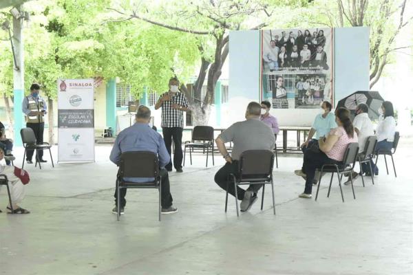 Autoridades se coordinan con padres para el próximo regreso a clases
