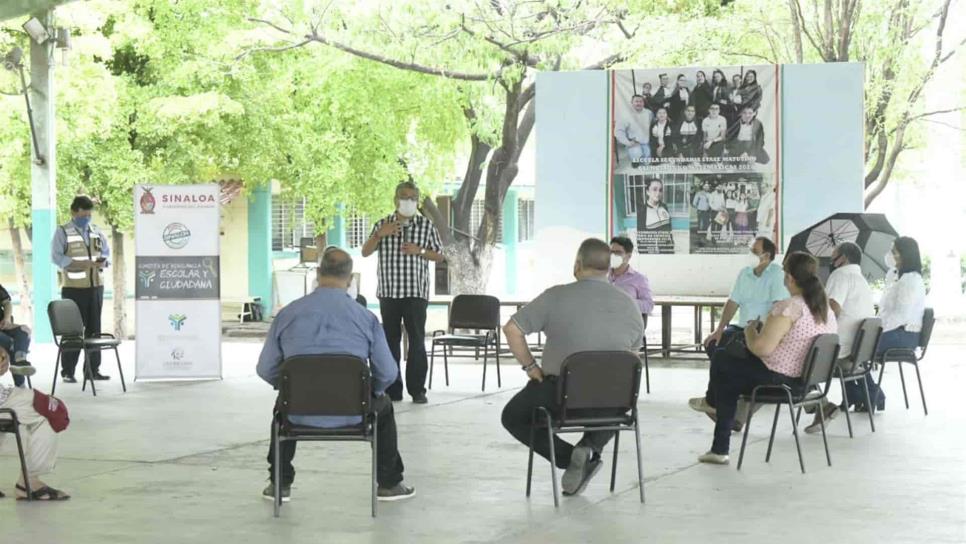 Autoridades se coordinan con padres para el próximo regreso a clases