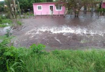 Reducen suministro de agua en Mazatlán tras romperse tubería en El Zapote