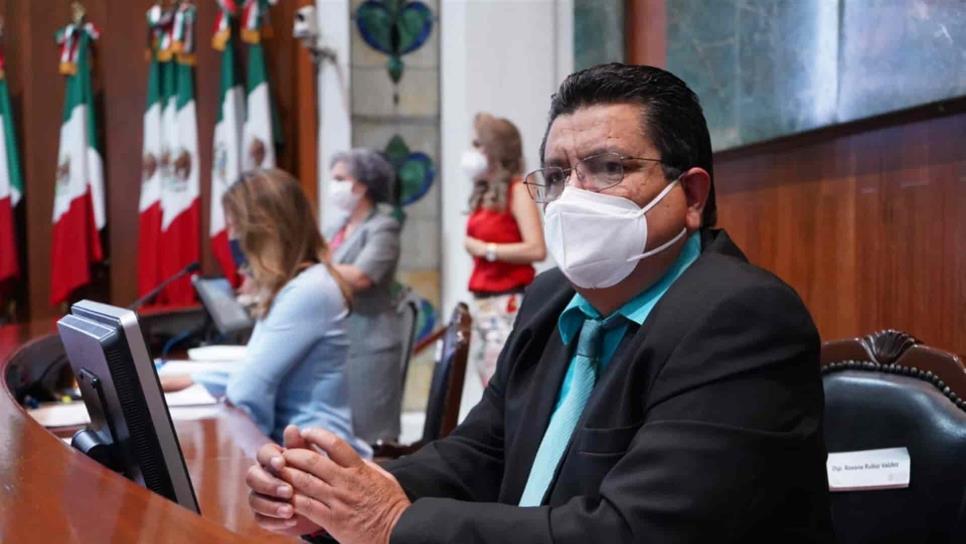 Gobernador pretende invadir facultades exclusivas del Poder Legislativo, advierte Morena Gobernador pretende invadir facultades exclusivas del Poder Legislativo, advierte Morena