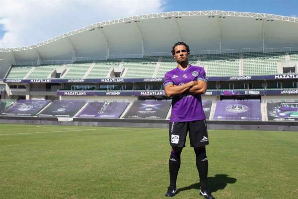 Camilo Sanvezzo emigrará al futbol de Malasia