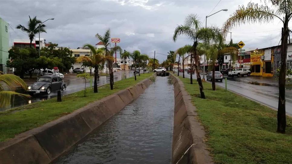 Se registran lluvias en Mazatlán por Genevieve