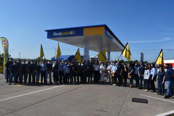 Inauguran gasolinera RedPetroil en bulevar Ganaderos, Culiacán