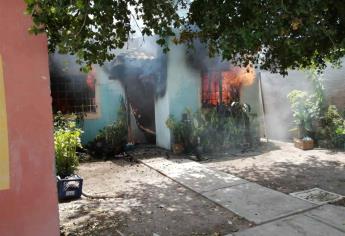 Se registra incendio en una vivienda del Nuevo Siglo en Los Mochis