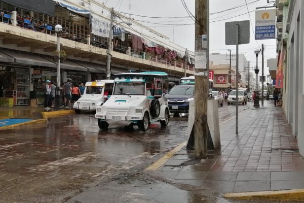 Monitorean colectores y rejillas de Mazatlán para evitar taponamientos