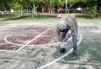 Rehabilitan canchas de Santa Fe y La Campiña, en Culiacán