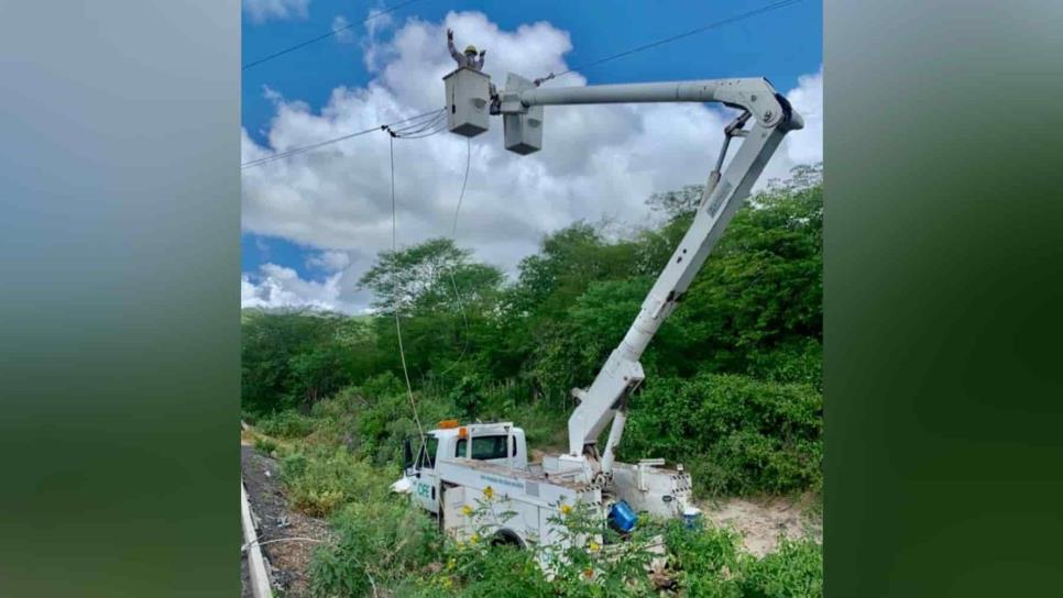 Restablece CFE servicio de energía en San Ignacio afectado por lluvias